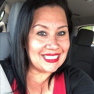 Meet your Posher, Lisa